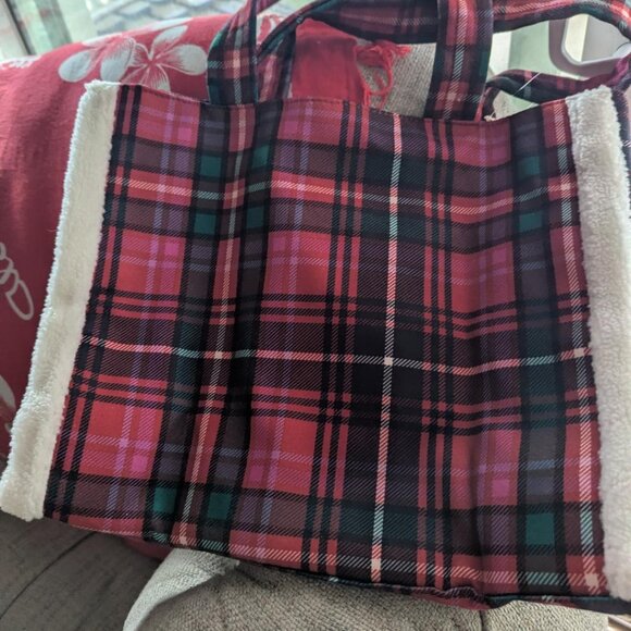 Victoria Secret Red Plaid Sherpa Lined Tote Bag - Picture 2 of 3